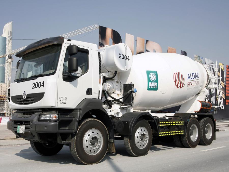  Renault Kerax 8x4 Mixer 1996 года  (фото 1 из 5)